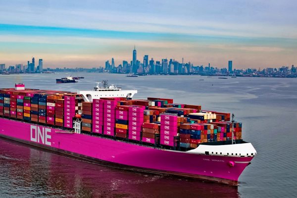 Giá cước vận chuyển container tăng cao kỷ lục, toàn cầu thiếu hụt container rỗng nghiêm trọng